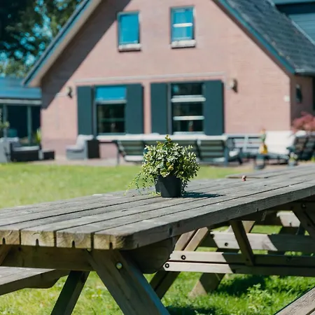 Nyaraló Groepsboerderij | 20 Personen *